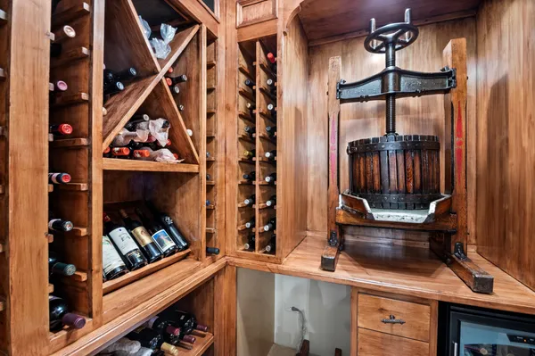 $2,590,000 | 39-w431 Longmeadow Lane, St. Charles, IL 60175