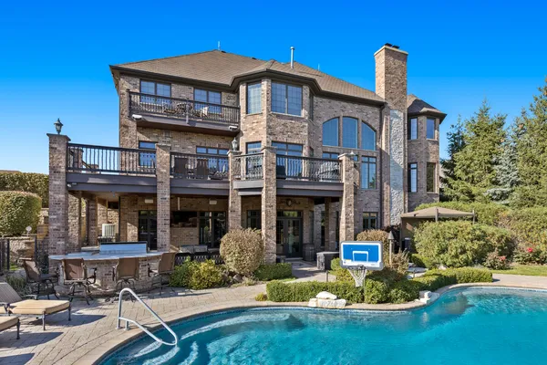 $2,590,000 | 39-w431 Longmeadow Lane, St. Charles, IL 60175