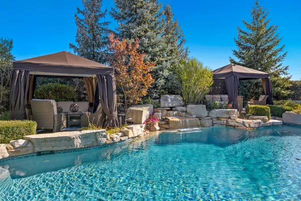 $2,590,000 | 39-w431 Longmeadow Lane, St. Charles, IL 60175