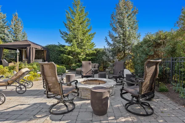 $2,590,000 | 39-w431 Longmeadow Lane, St. Charles, IL 60175