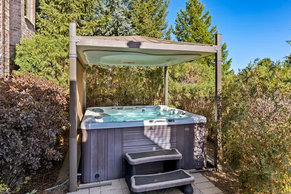 $2,590,000 | 39-w431 Longmeadow Lane, St. Charles, IL 60175