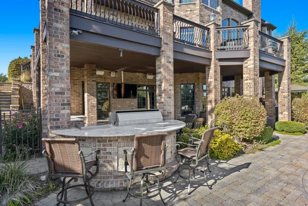 $2,590,000 | 39-w431 Longmeadow Lane, St. Charles, IL 60175