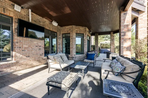 $2,590,000 | 39-w431 Longmeadow Lane, St. Charles, IL 60175