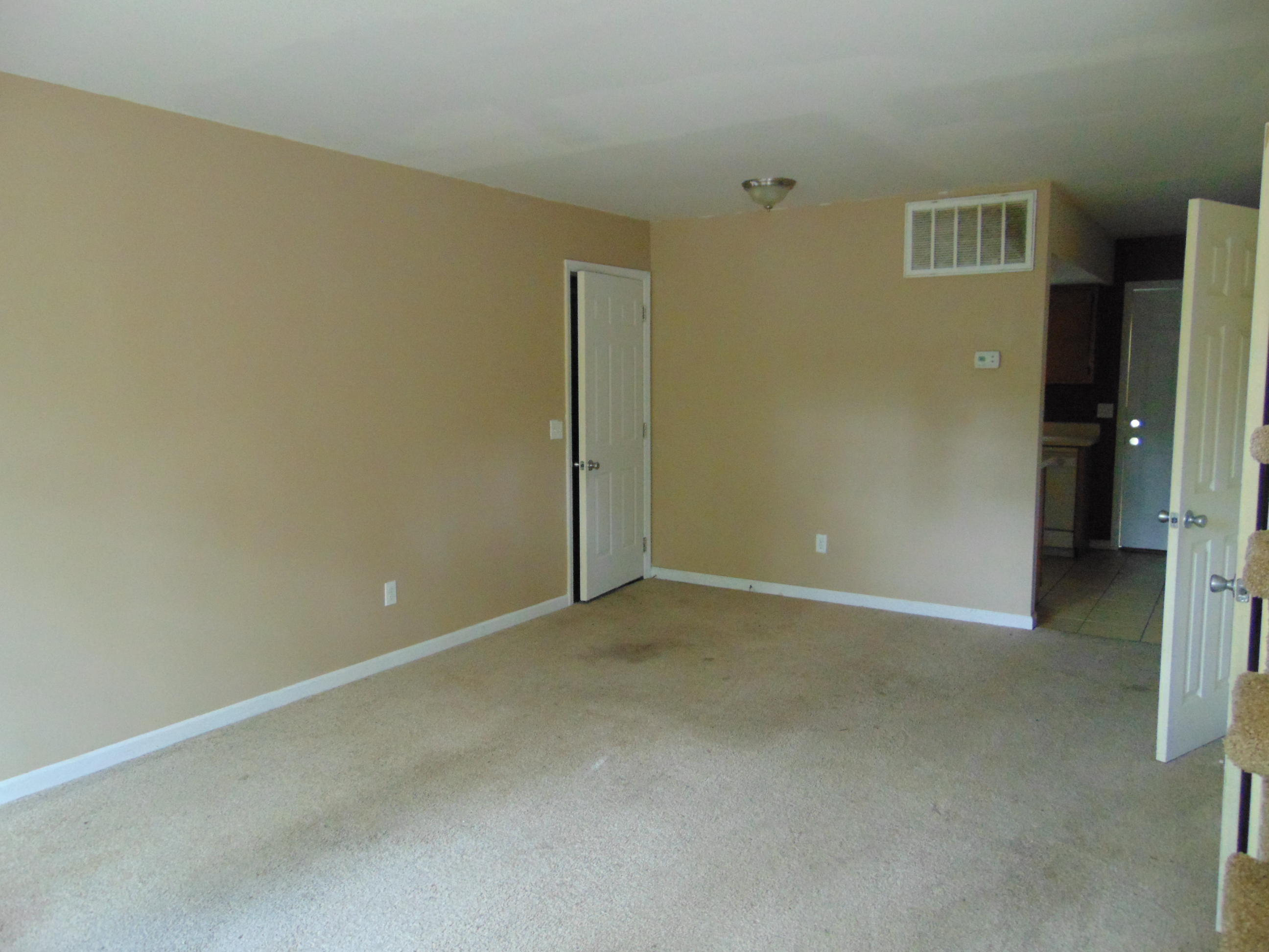 411 Donaldson Road Chattanooga, TN 37411 - Photo 4 of 7 DSC09794