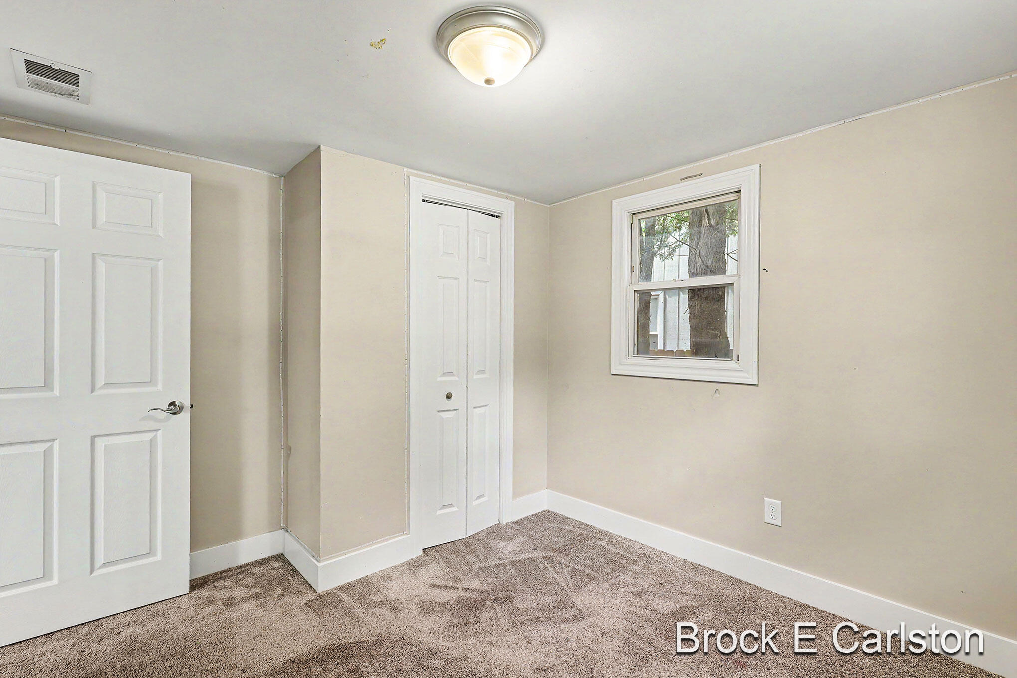 643 East Sternberg Road Norton Shores, MI 49441 - Photo 20 of 36 QJ1A9909