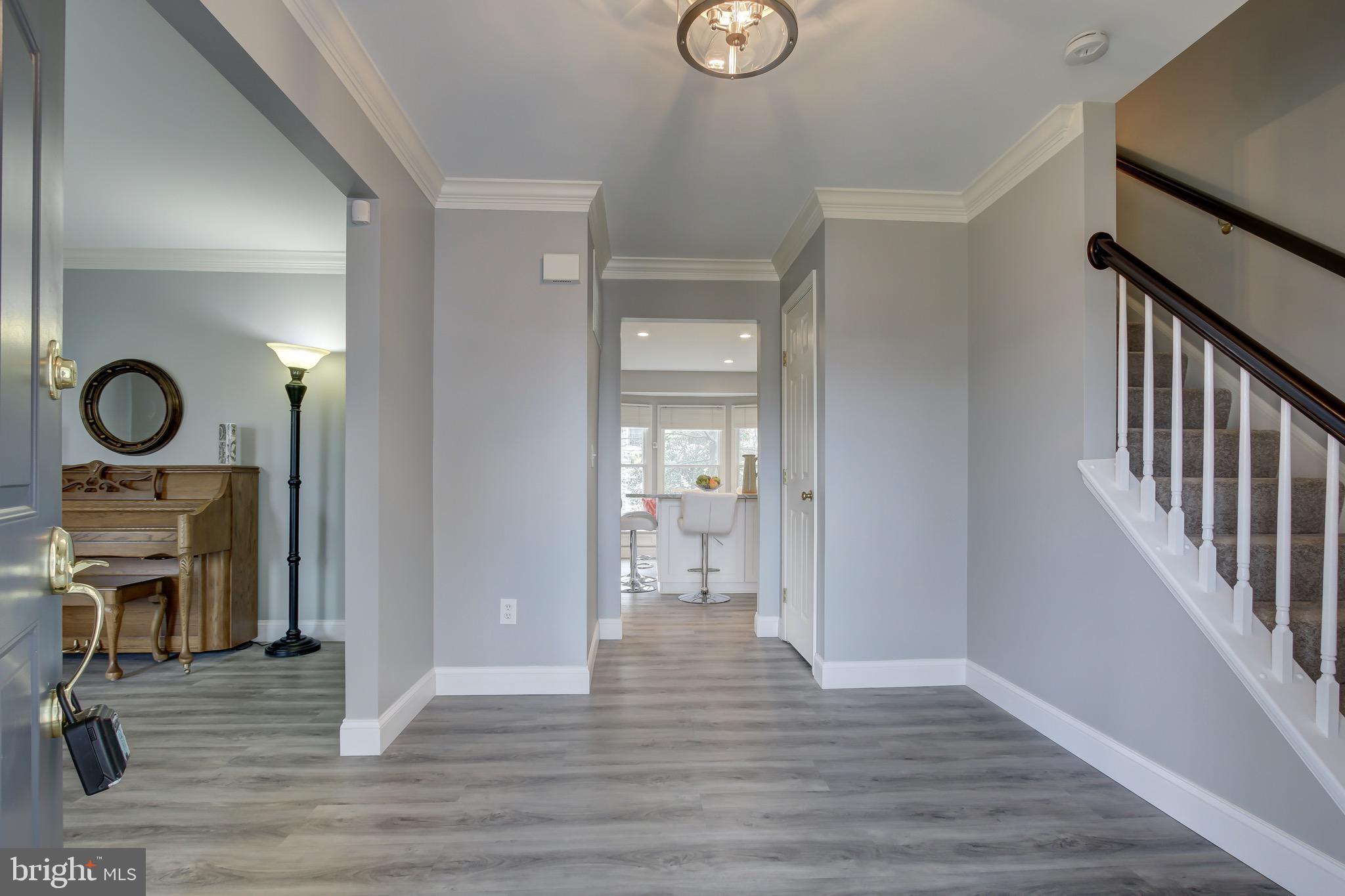 47757 Rafter Court Sterling, VA 20165 - Photo 3 of 41 Gallery Image 3