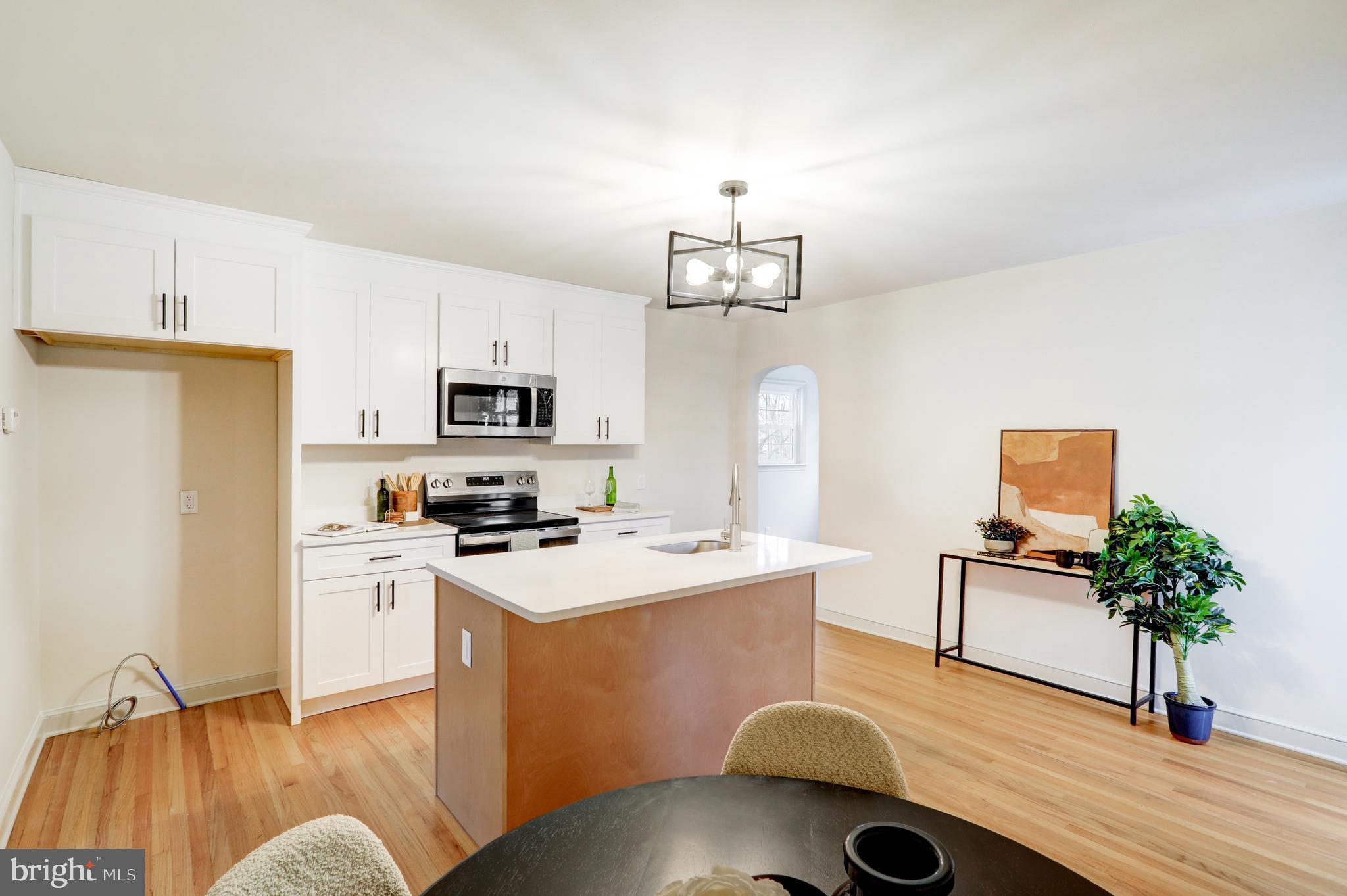 2333 Loucks Road York, PA 17408 - Photo 6 of 31 Gallery Image 6