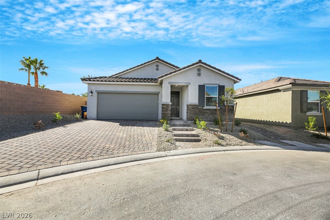 9147 Aspendale Rnch Court Las Vegas, NV 89139 - Photo 2 of 17