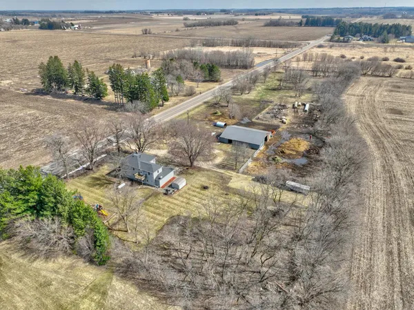 $425,000 | 1873 Highway 12, Hammond, WI 54015