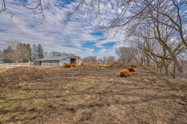 $425,000 | 1873 Highway 12, Hammond, WI 54015