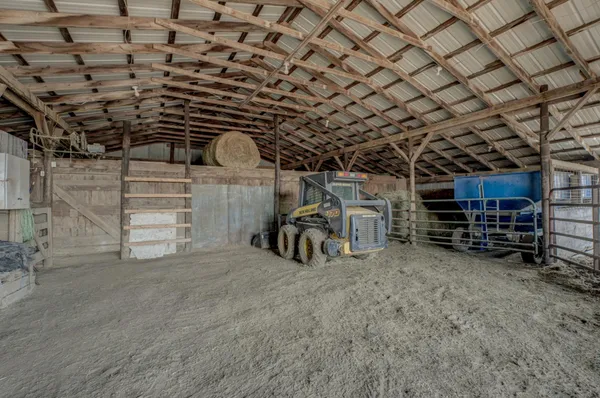 $425,000 | 1873 Highway 12, Hammond, WI 54015