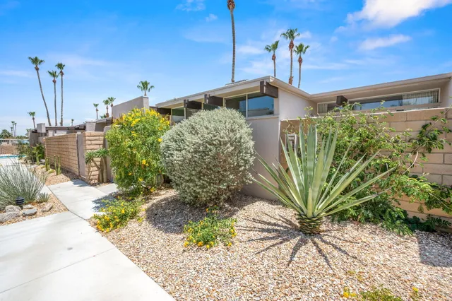 $4,200 | 1740 North Vía Miraleste, Palm Springs, CA 92262