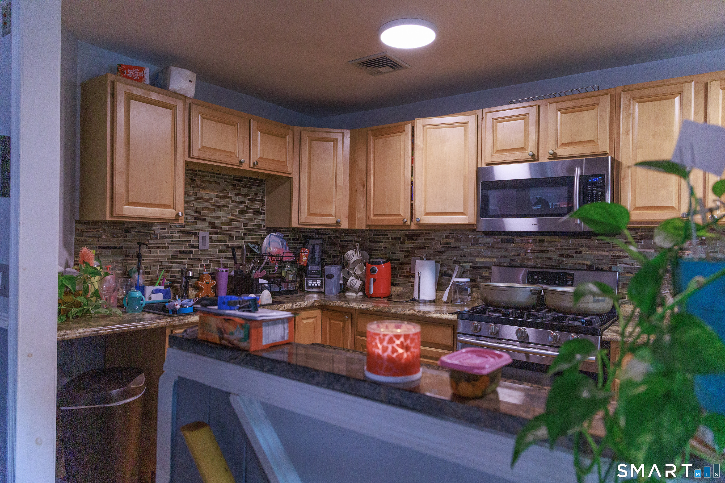 82 Fillmore Street New Haven, CT 06513 - Photo 24 of 38