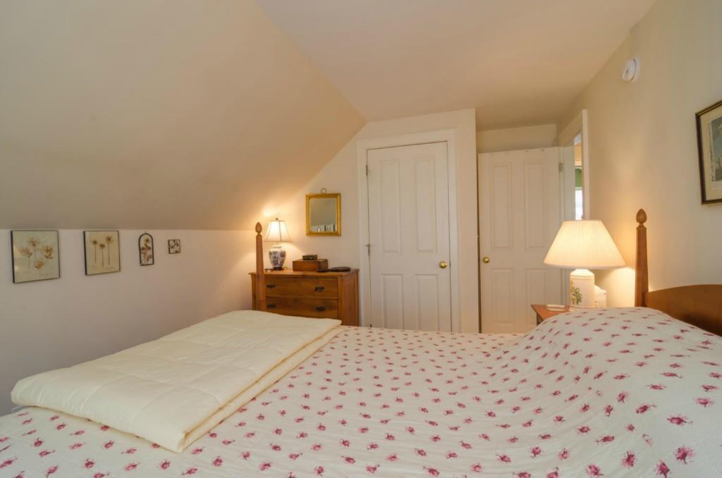 42 Valley Road Cumberland, ME 04021 - Photo 20 of 24 Bedroom
