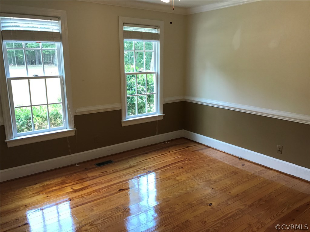 8242 Graves Road Petersburg, VA 23803 - Photo 11 of 38 Dining Room