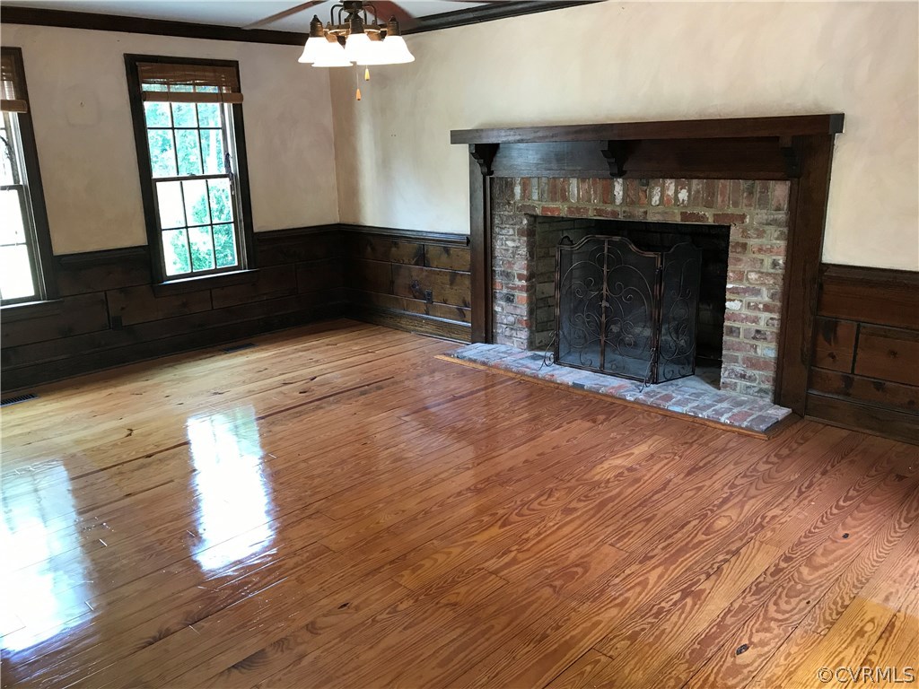 8242 Graves Road Petersburg, VA 23803 - Photo 3 of 38 Family Room