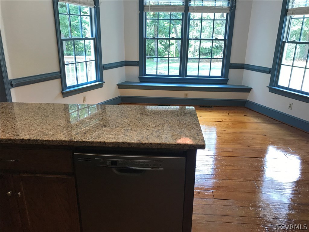 8242 Graves Road Petersburg, VA 23803 - Photo 9 of 38 Gallery Image 9