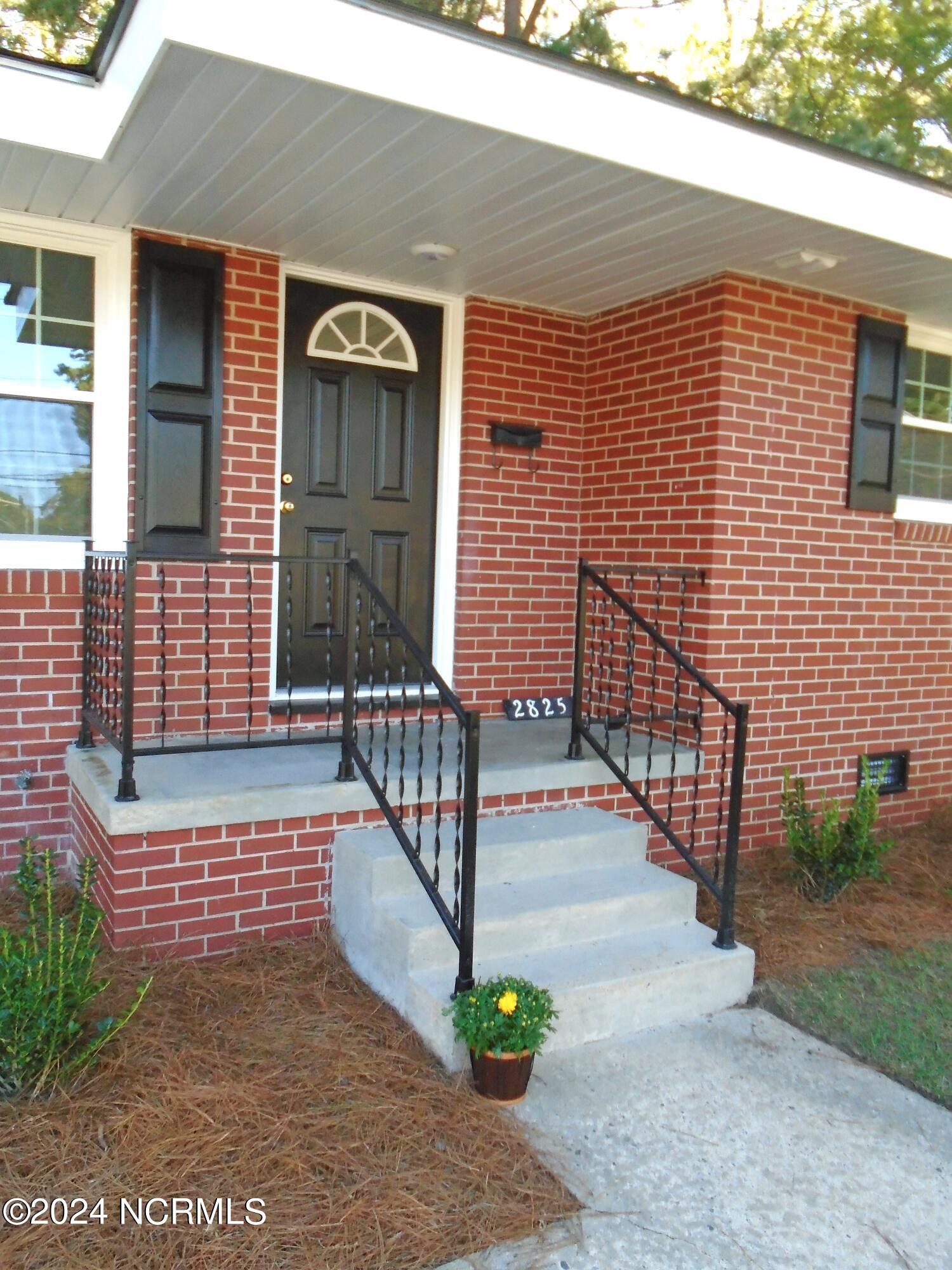 2825 Winstead Road Rocky Mount, NC 27804 - Photo 13 of 42 Front Entry/Stoop