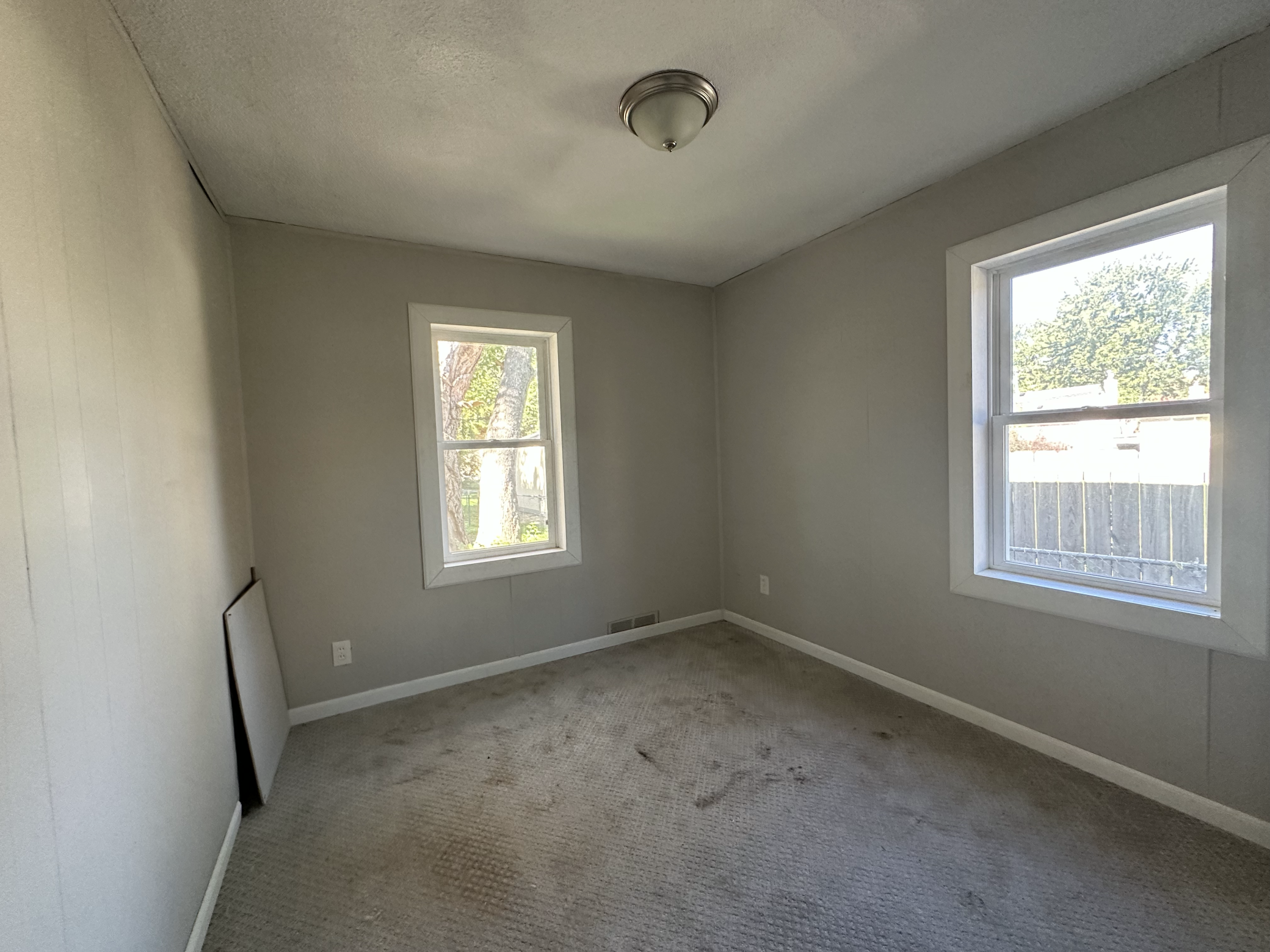 4635 Xenia Avenue North Crystal, MN 55422 - Photo 8 of 14 Gallery Image 8