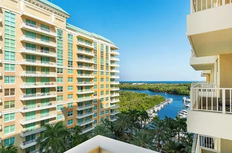 $590,000 | 625 Casa Loma Boulevard, Unit 1009, Boynton Beach, FL 33435