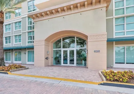 $590,000 | 625 Casa Loma Boulevard, Unit 1009, Boynton Beach, FL 33435