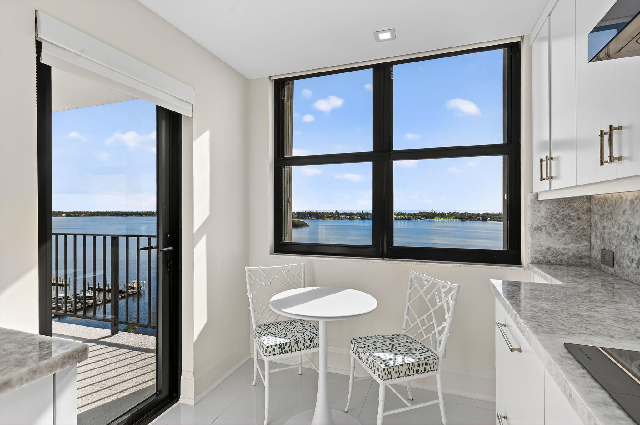 3800 Washington Road, Unit 1107 West Palm Beach, FL 33405 - Photo 20 of 49 a view of a livingroom with furniture and window