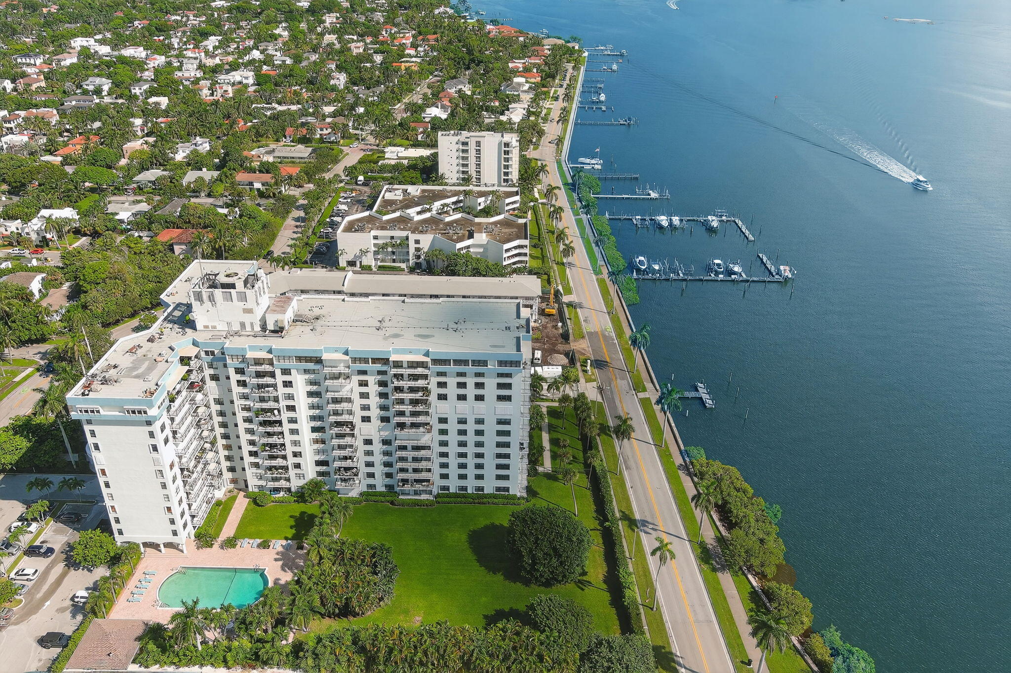 3800 Washington Road, Unit 1107 West Palm Beach, FL 33405 - Photo 45 of 49 view of a building