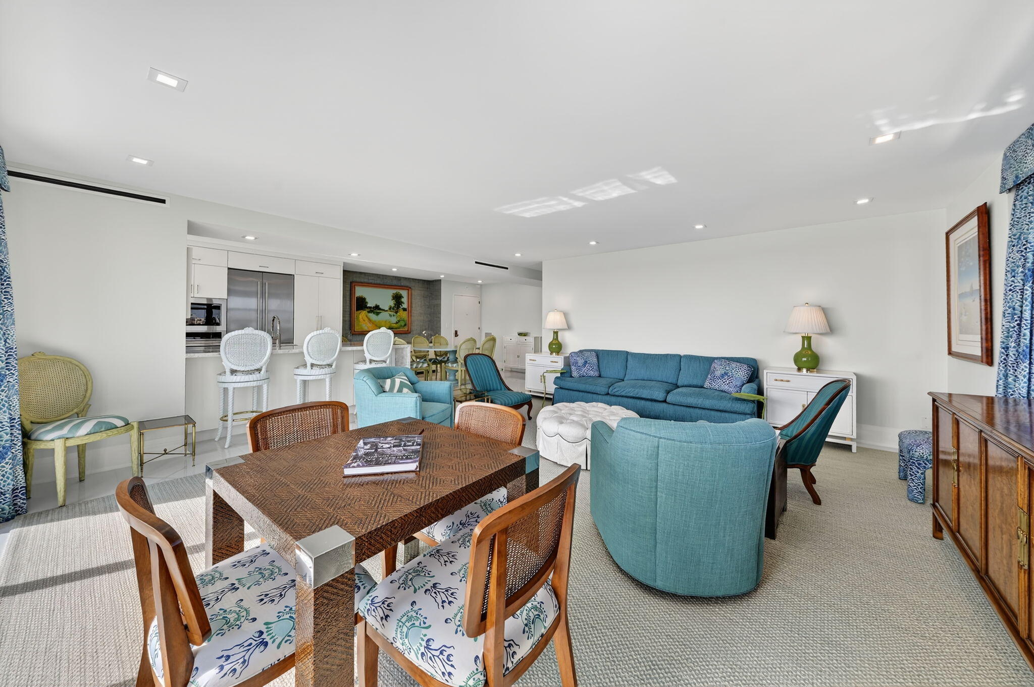 3800 Washington Road, Unit 1107 West Palm Beach, FL 33405 - Photo 5 of 49 a view of a dining room with furniture