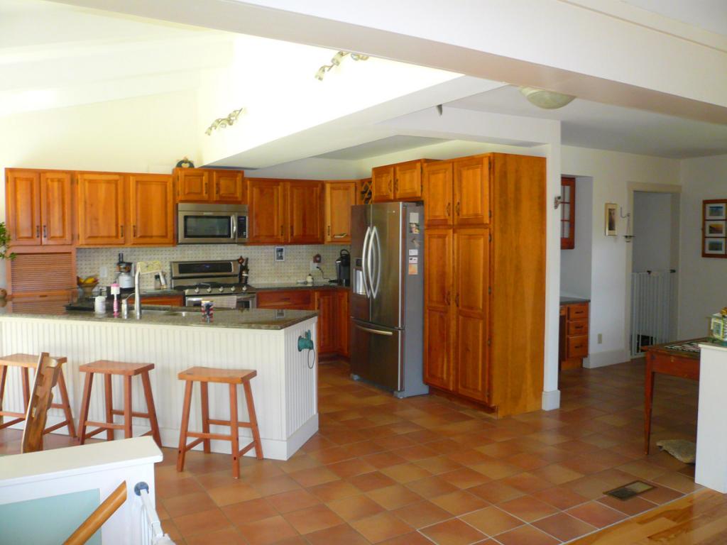939 Meadowbrook Road Brattleboro, VT 05301 - Photo 2 of 34
