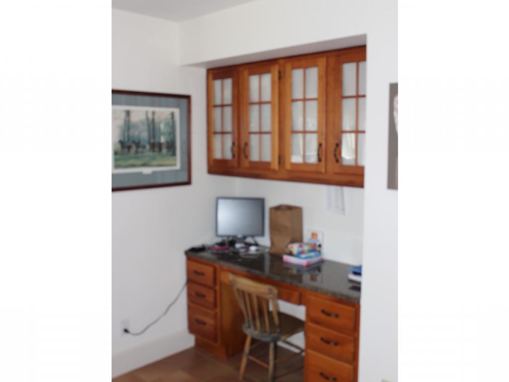 939 Meadowbrook Road Brattleboro, VT 05301 - Photo 4 of 34