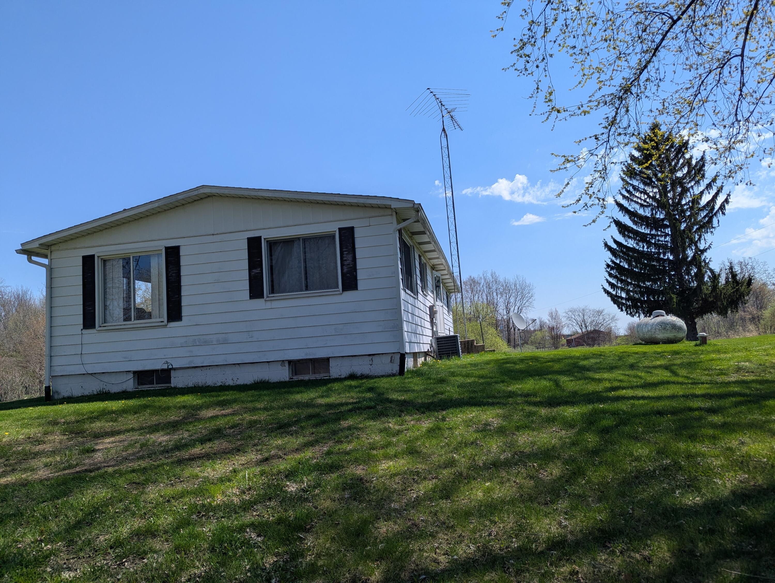 13421 Woerner Road Manitou Beach, MI 49253 - Photo 20 of 30 PXL_20260422_162541692