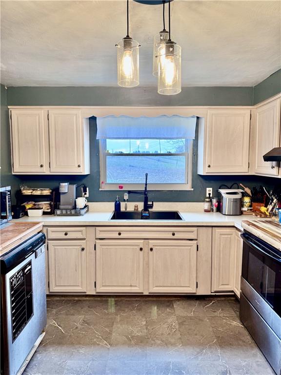 300 Cornetti Road Fenelton, PA 16034 - Photo 10 of 33