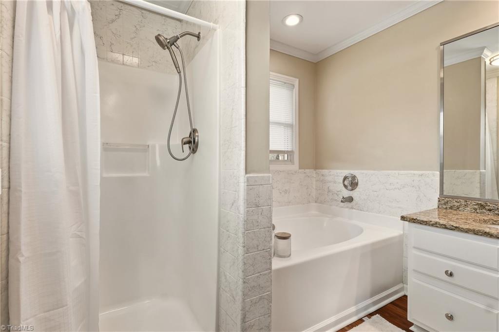 7585 Dubach Road Summerfield, NC 27358 - Photo 31 of 43 Primary Bath