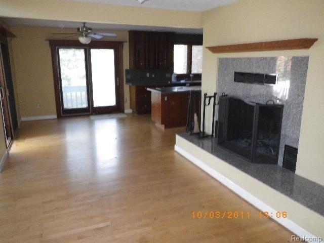 23839 Drake Road Farmington, MI 48335 - Photo 3 of 9 Drake3