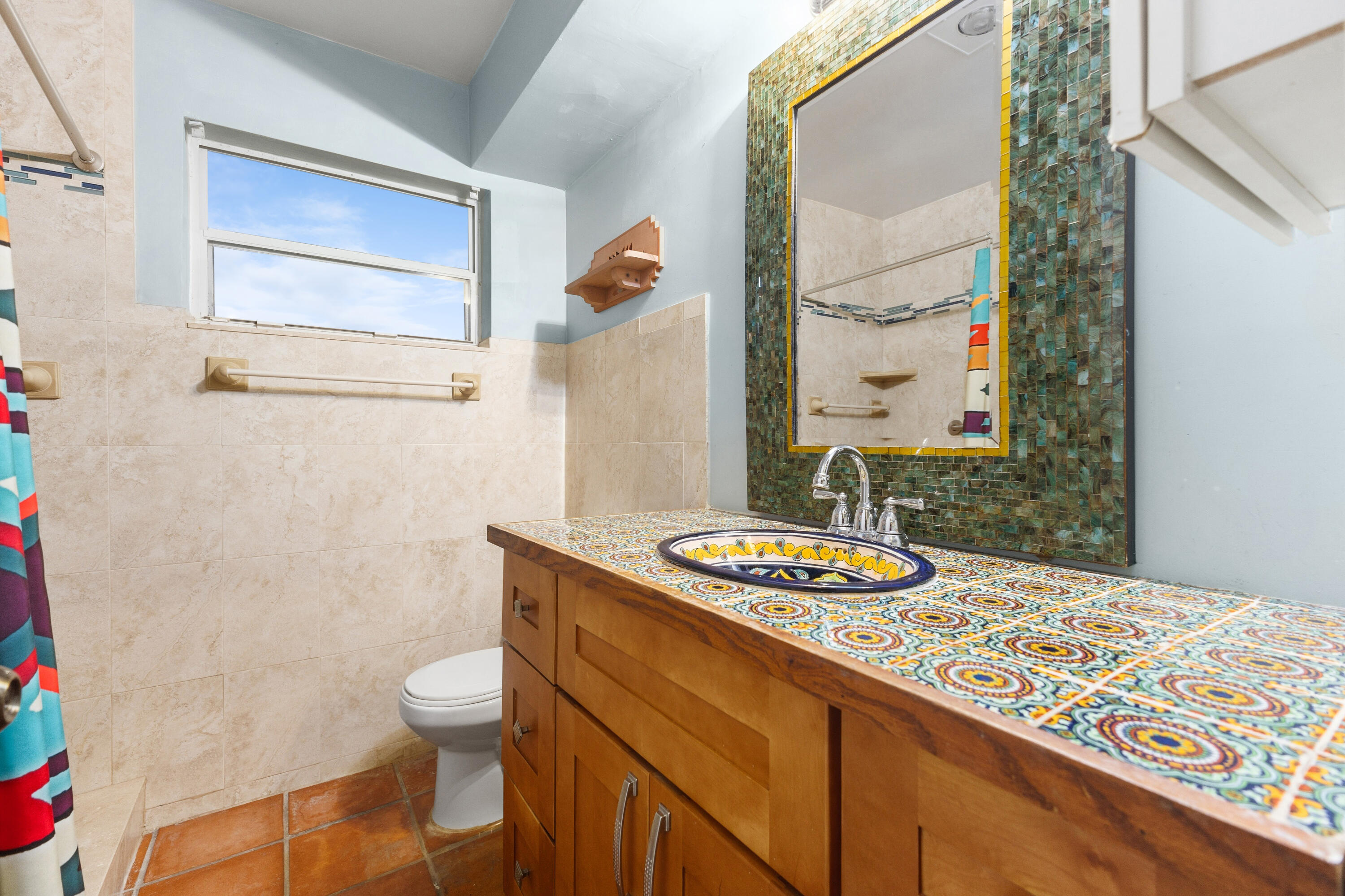 201 West Riverside Drive Jupiter, FL 33469 - Photo 13 of 17 Bathroom
