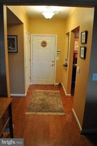 7315 Brookview Road, Unit 405 Elkridge, MD 21075 - Photo 4 of 28 Entrance / Foyer