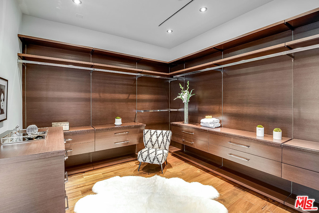 1700 Queens Road Los Angeles, CA 90069 - Photo 19 of 38 Gallery Image 19