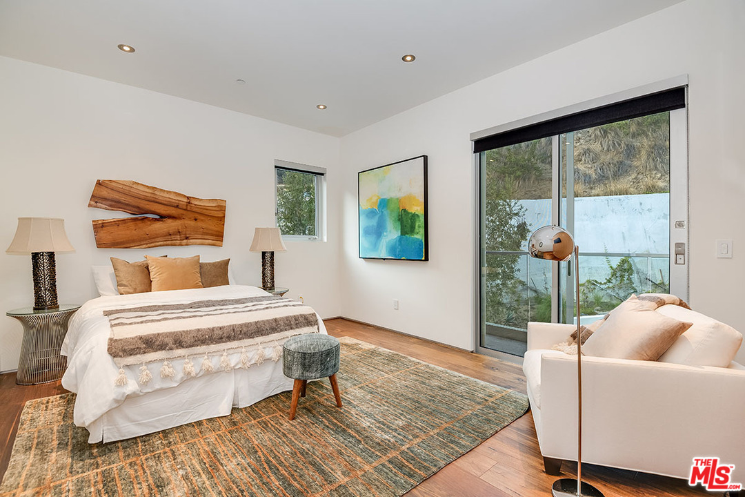 1700 Queens Road Los Angeles, CA 90069 - Photo 23 of 38 Gallery Image 23