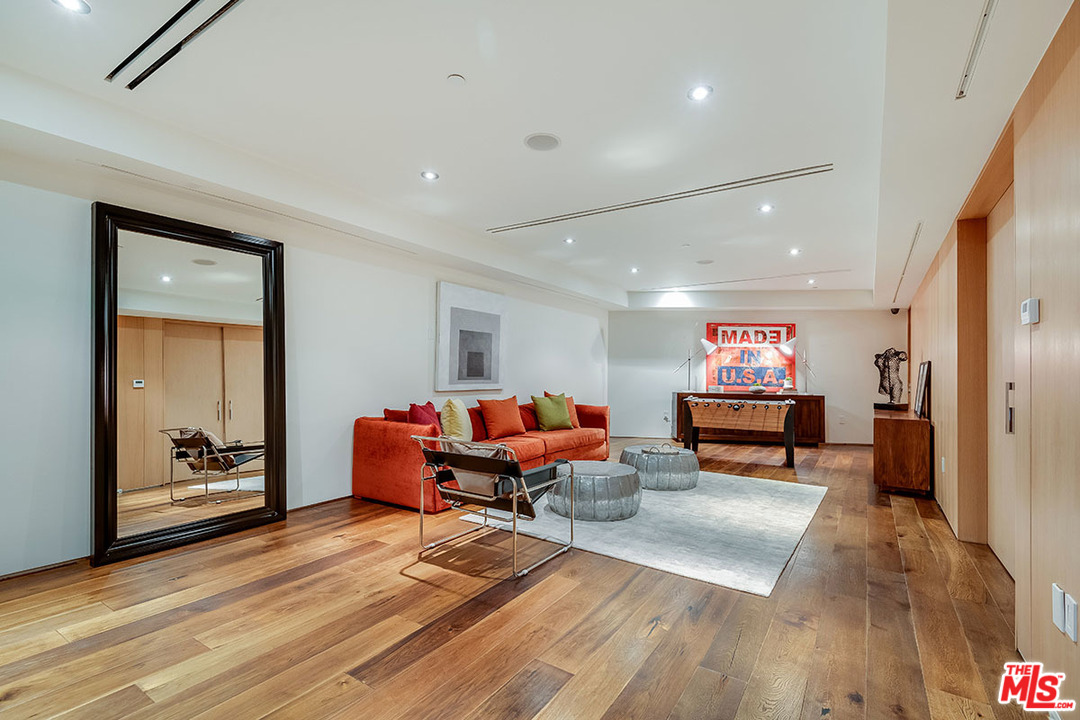 1700 Queens Road Los Angeles, CA 90069 - Photo 25 of 38 Gallery Image 25