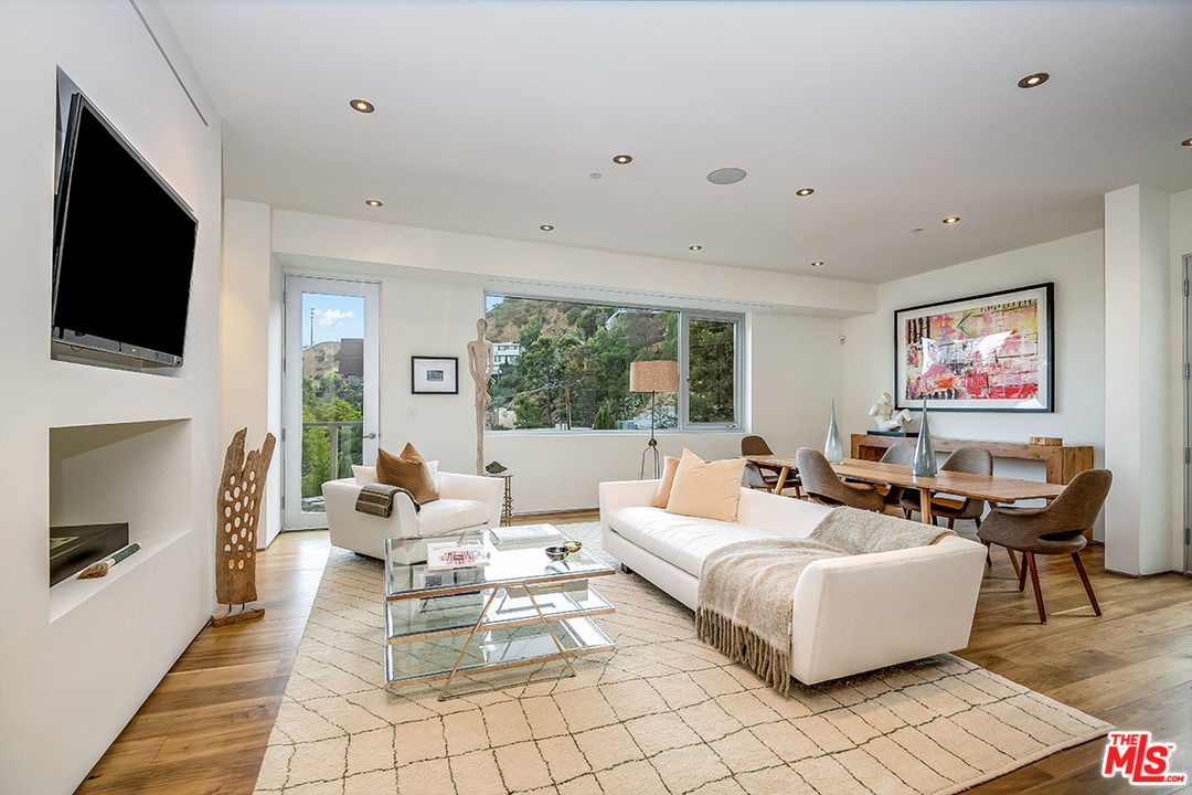 1700 Queens Road Los Angeles, CA 90069 - Photo 10 of 38 Gallery Image 10