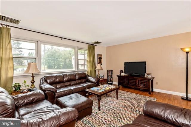 4115 Muncaster Mill Road Rockville, MD 20853 - Photo 3 of 28