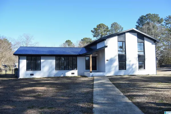 $385,000 | 2032 Glen Davis Lane, Oxford, AL 36203