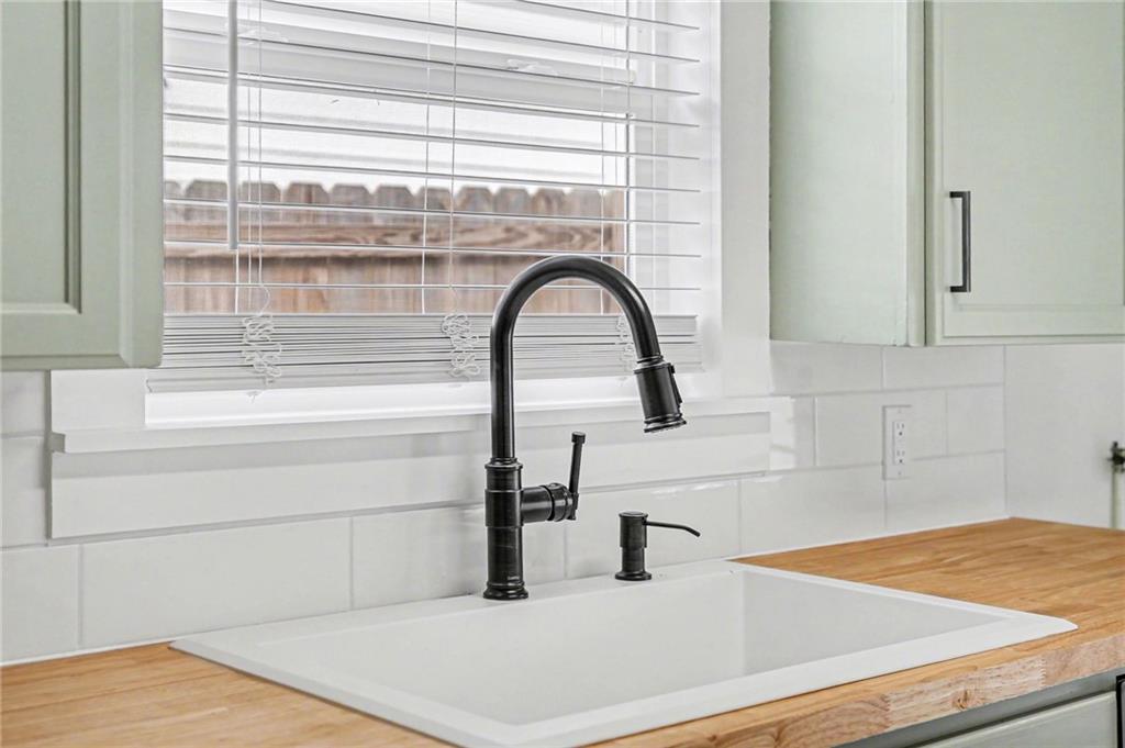 1815 South Ralston Avenue Independence, MO 64052 - Photo 12 of 31