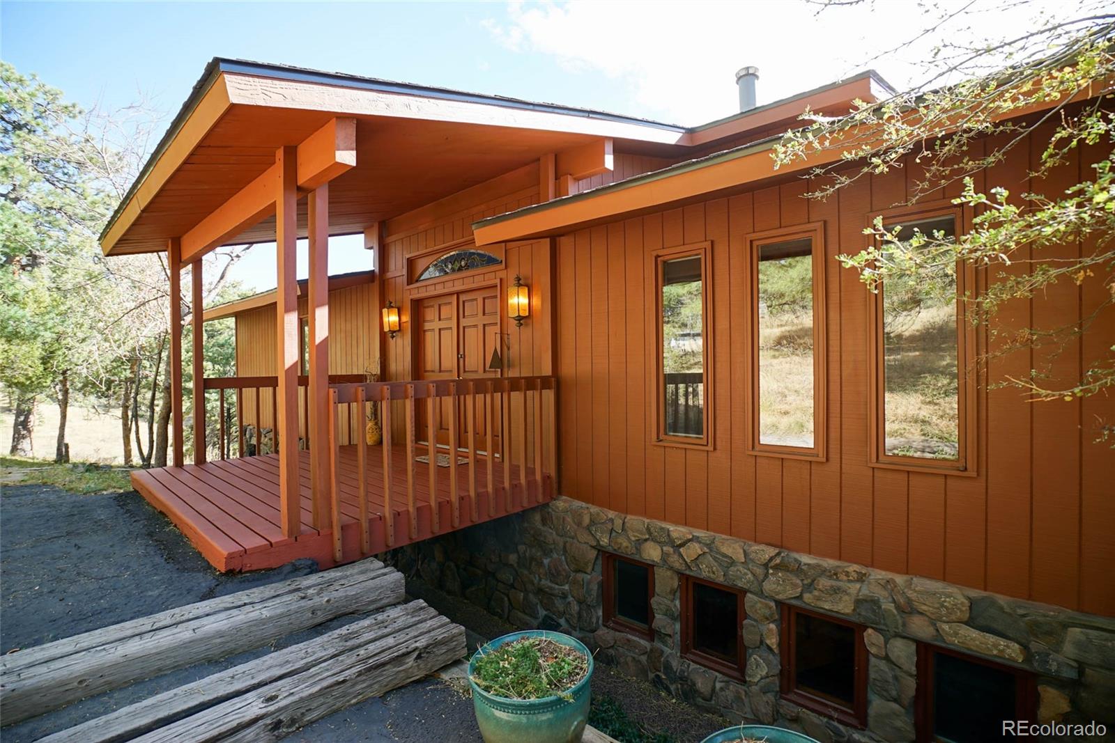 21888 Crestmoor Road Golden, CO 80401 - Photo 2 of 40 Gallery Image 2