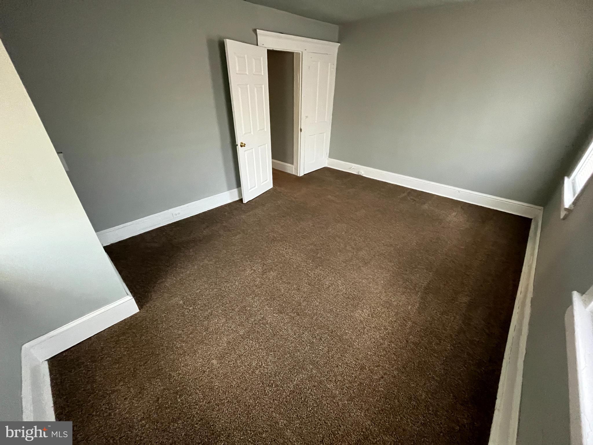 606 Bridgeboro Street, Unit B Riverside, NJ 08075 - Photo 5 of 11