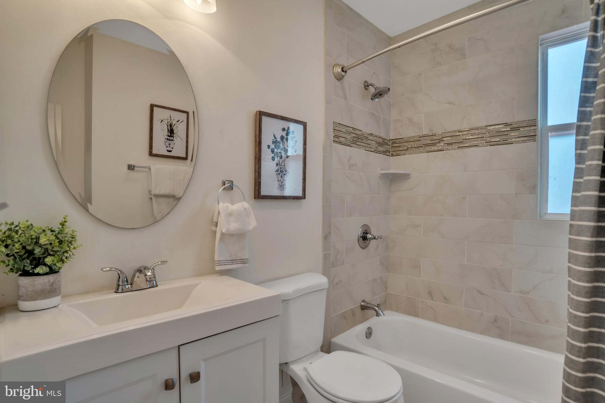1520 Kingsway Road Baltimore, MD 21218 - Photo 18 of 28 Main Upstairs Bathrooms
