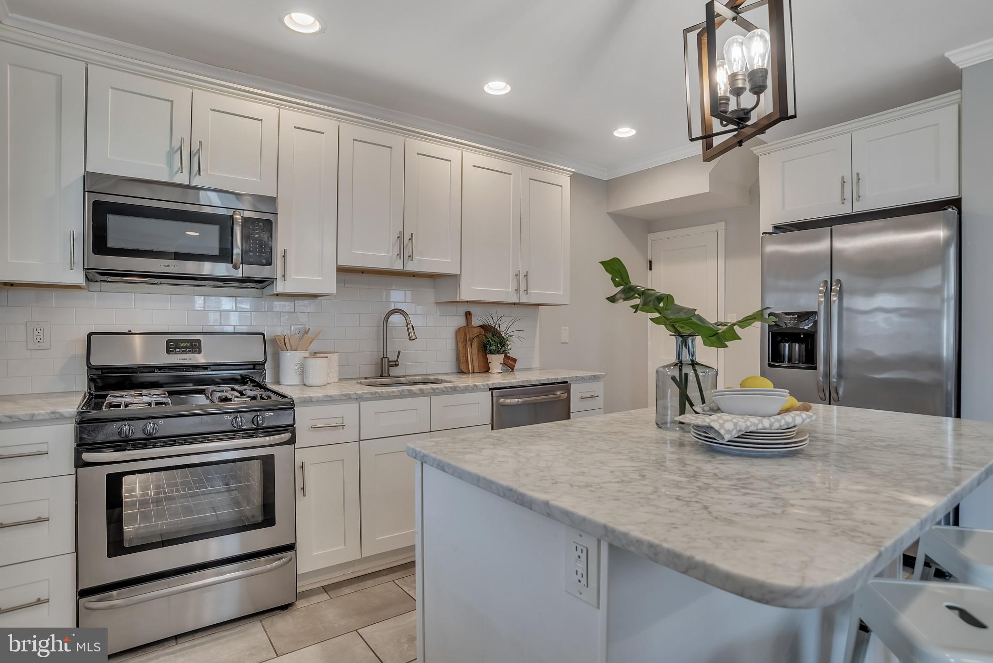 1520 Kingsway Road Baltimore, MD 21218 - Photo 10 of 28 Lovely Kitchen with Gorgeous Countertops