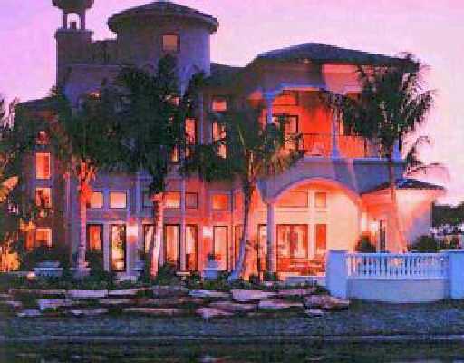 373 Southeast 9th Street Boca Raton, FL 33432 - Photo 1 of 6 Primary Photo