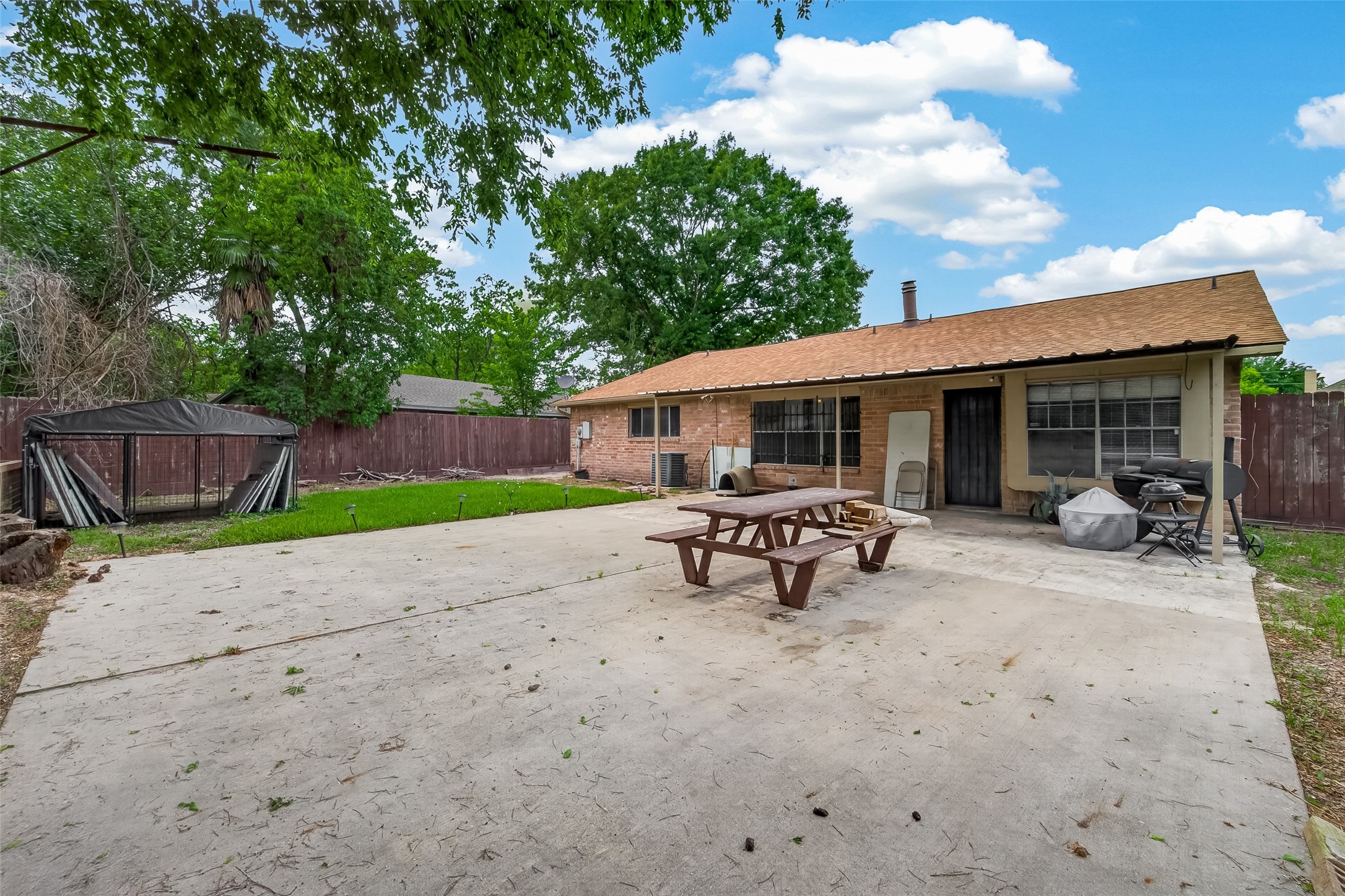 1915 Delphi Lane Houston, TX 77067 - Photo 31 of 31