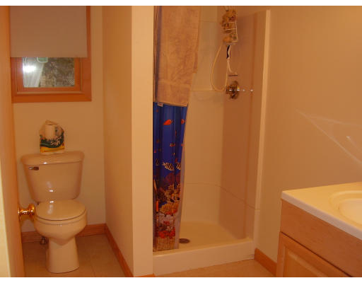 8 Thompson Road, Unit B Bourne, MA 02532 - Photo 4 of 6 Gallery Image 4